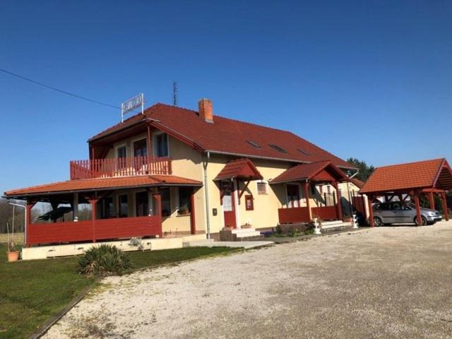 Vadvirag Vendeghaz Hotel Lenti Exterior photo